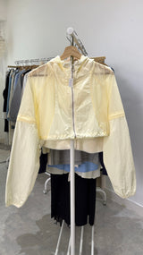 Patchwork windbreaker w/ attachable sleeves 842YW