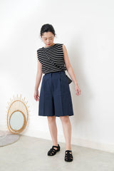 Navy linen shorts pants w/ split hem