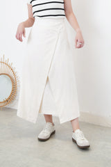 White A cut skirt w/ double front layers