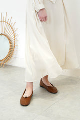 Brown flats w/ buckle