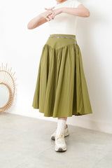 Green A cut skirt w/ v shape cutting