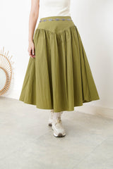 Green A cut skirt w/ v shape cutting