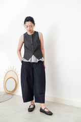 Navy round shape trousers