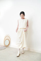 Padded vest in crop cut