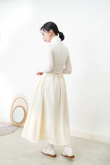 Ivory pleats skirt