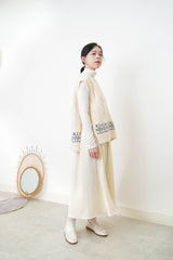 Ivory knit vest w/ side ribbons