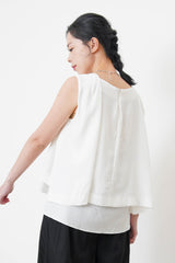 Pastel blue detail double layerings linen vest