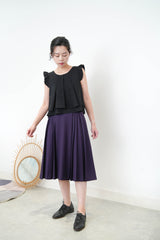 Black double layers vest in ruffle shoulders