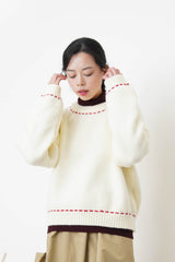 Ivory sweater w/ contrast stitching