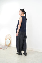 Navy cotton vest in round hem