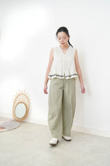 Light green summer curve trousers w/ strap