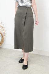 Grey skirt in overlap style