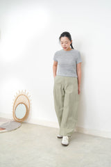 Light green summer curve trousers w/ strap