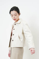 Clean cut jacket with pockets
