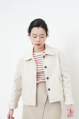 Clean cut jacket with pockets