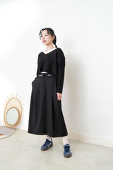 Black knit cardigan w/ detail button