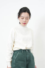 Ivory pattern knit top in chiffon neck