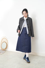 Denim skirt w/ detail waist back