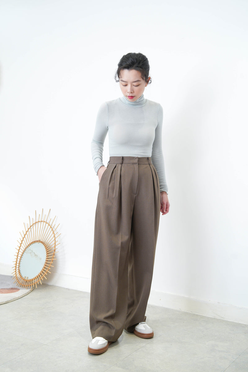 Brown straight cut trousers