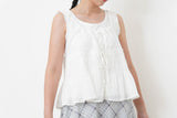 White square neck blouse w/ pleats details