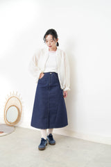 Denim skirt w/ detail waist back