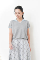 Grey summer knit top w/ contrast collar