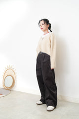 Soft knit cardigan w/ detail button