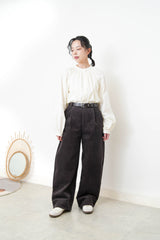 White shirt in detail pleats