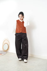 Dark brown corduroy pants with belt