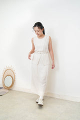Ivory open hem linen vest w/ outline stitching