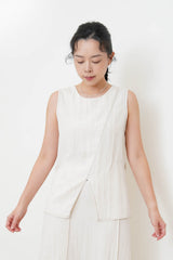 Ivory open hem linen vest w/ outline stitching