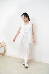 White sheer sleeveless premium blazer
