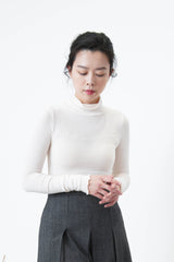 Ivory soft turtle neck inner