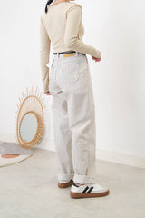 Beige outlined ruffle fringe top