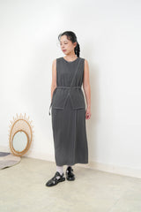 Charcoal open hem linen vest w/ outline stitching