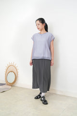 Charcoal h cutting skirt w/ outline stitching