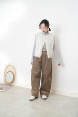 White brush wool vest w/ detail buttons
