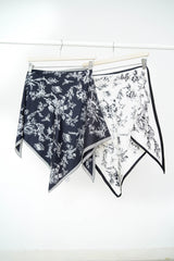 Floral pattern scarf in triangle shape