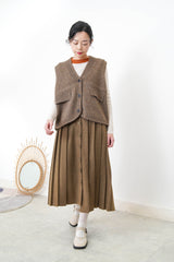 Brown alpaca vest in round hem