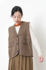 Brown alpaca vest in round hem