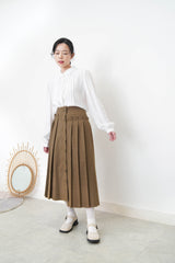 White shirt w/ double layering collar
