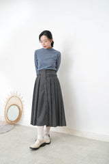 Grey 2 ways wool pleats skirt with buttons