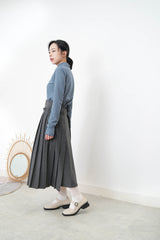 Grey 2 ways wool pleats skirt with buttons