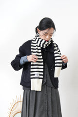 Soft knit sleeves scarf in stripes