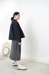 Grey 2 ways wool pleats skirt with buttons