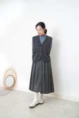 Grey 2 ways wool pleats skirt with buttons