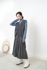 Charcoal alpaca vest in round hem