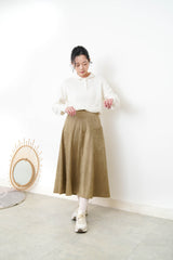 Ivory fine wool sweater in round collar