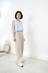 Baby blue v neck vest in balloon shape