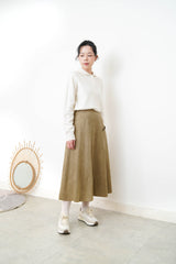 Ivory fine wool sweater in round collar